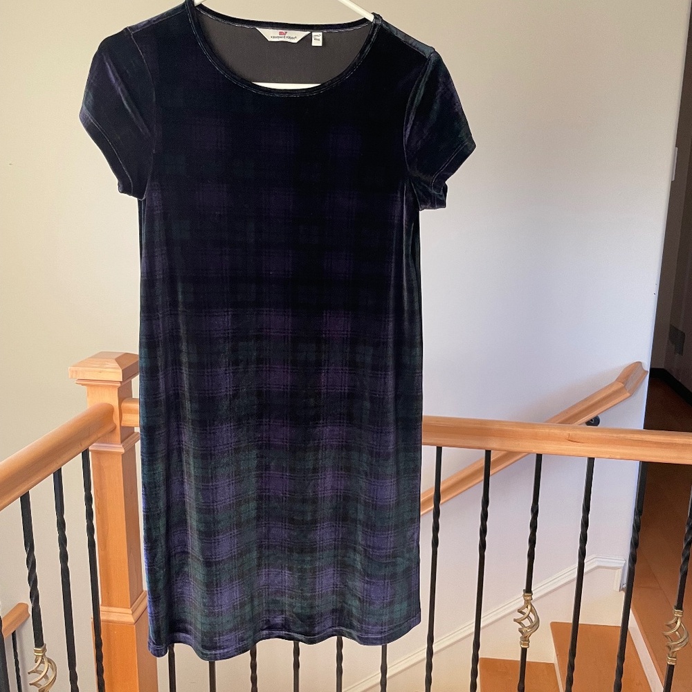 Vineyard Vines holiday velvet  plaid sheath dress xxs.